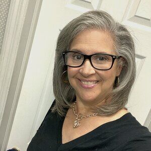 Meet your Posher, Gail